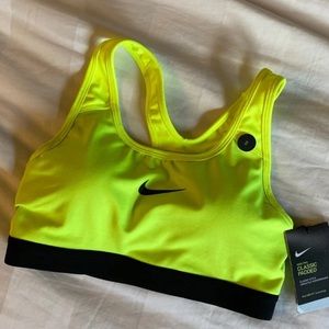 Nike sports bra padded